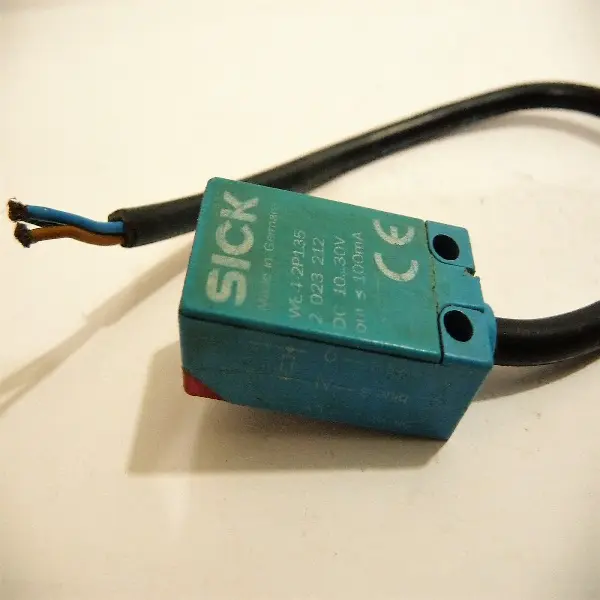 Photoelectric Sensors, WE4-2P135, 2023212, SICK Made in Germany